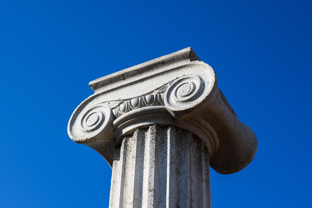 pillar-capitals-2367488_1280